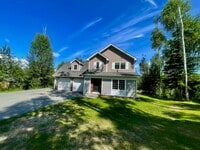 Building Photo - Fantastic 4 bedroom single family home on ...