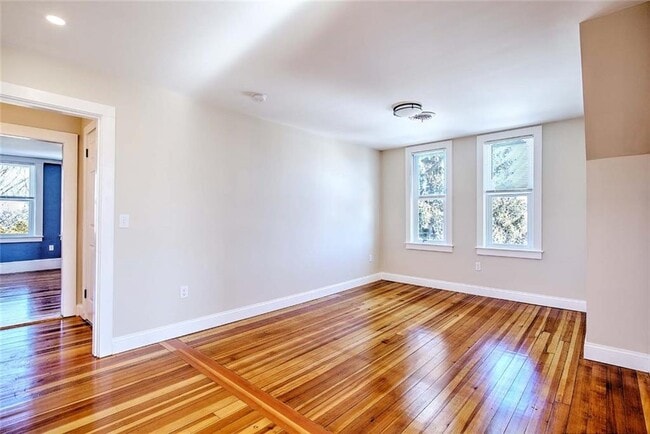 Building Photo - 45 Gordon St