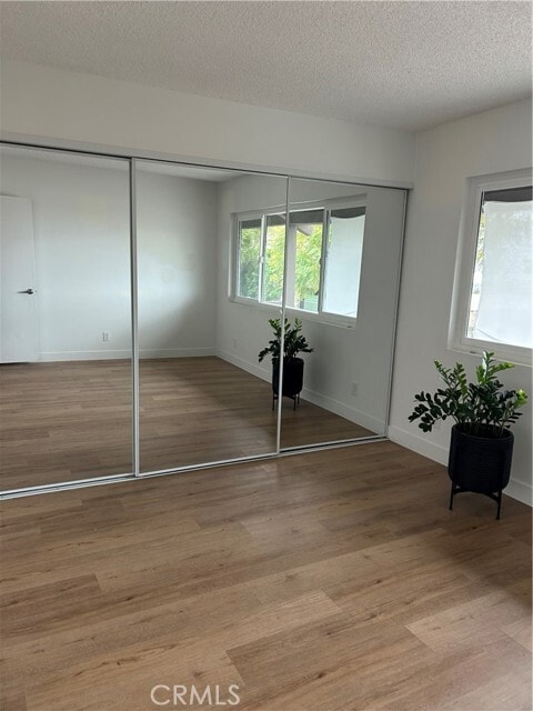 Building Photo - 366 Miraleste Dr