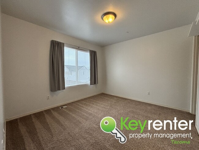 Building Photo - Spacious 4-Bedroom, 2.5 Bath Dupont Rental 5 Minutes from JBLM – Over 2,600 Sq Ft of Comfort