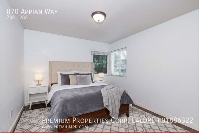 Building Photo - 870 Appian Way