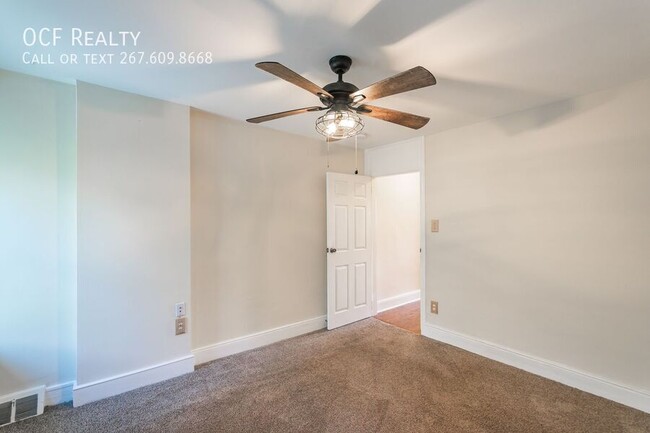 Building Photo - 4562 Silverwood St