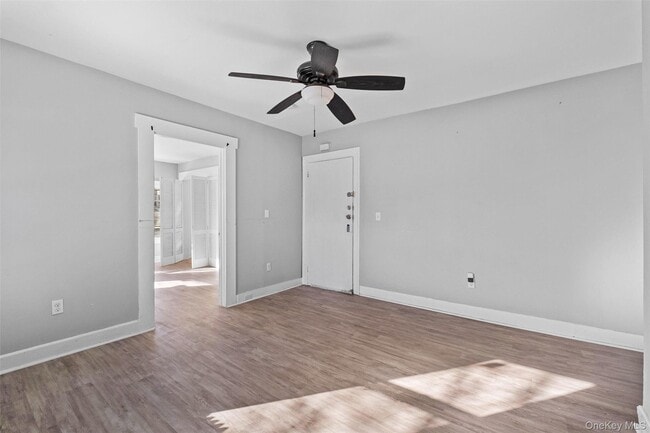 Building Photo - 19 Barclay St