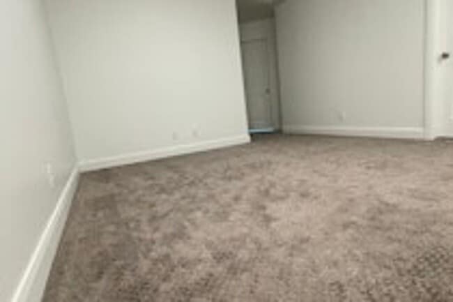 Building Photo - Stunning 3-Bedroom Home in St. George – $2,650/month (Beautiful Views!)