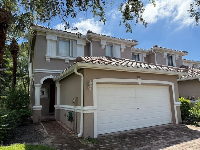 Building Photo - 3353 Antica St