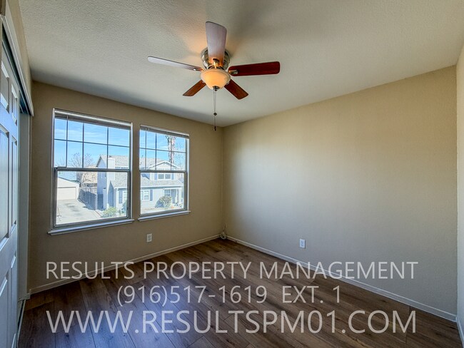 Building Photo - Make this Beautiful 4 Bedroom Your New Home