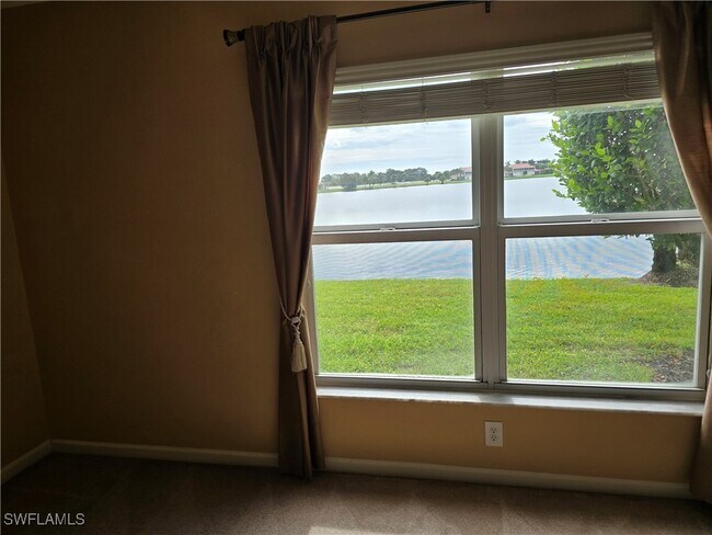 Building Photo - 25069 Peacock Ln