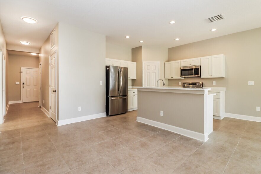 Building Photo - 919 Fern Leaf Dr