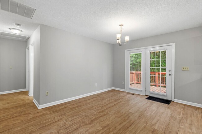 Building Photo - 1811 Cody Ave