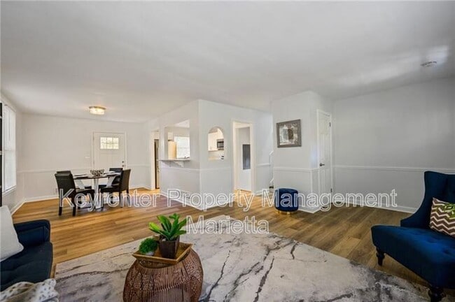 Building Photo - 1056 Azalea Cir NE