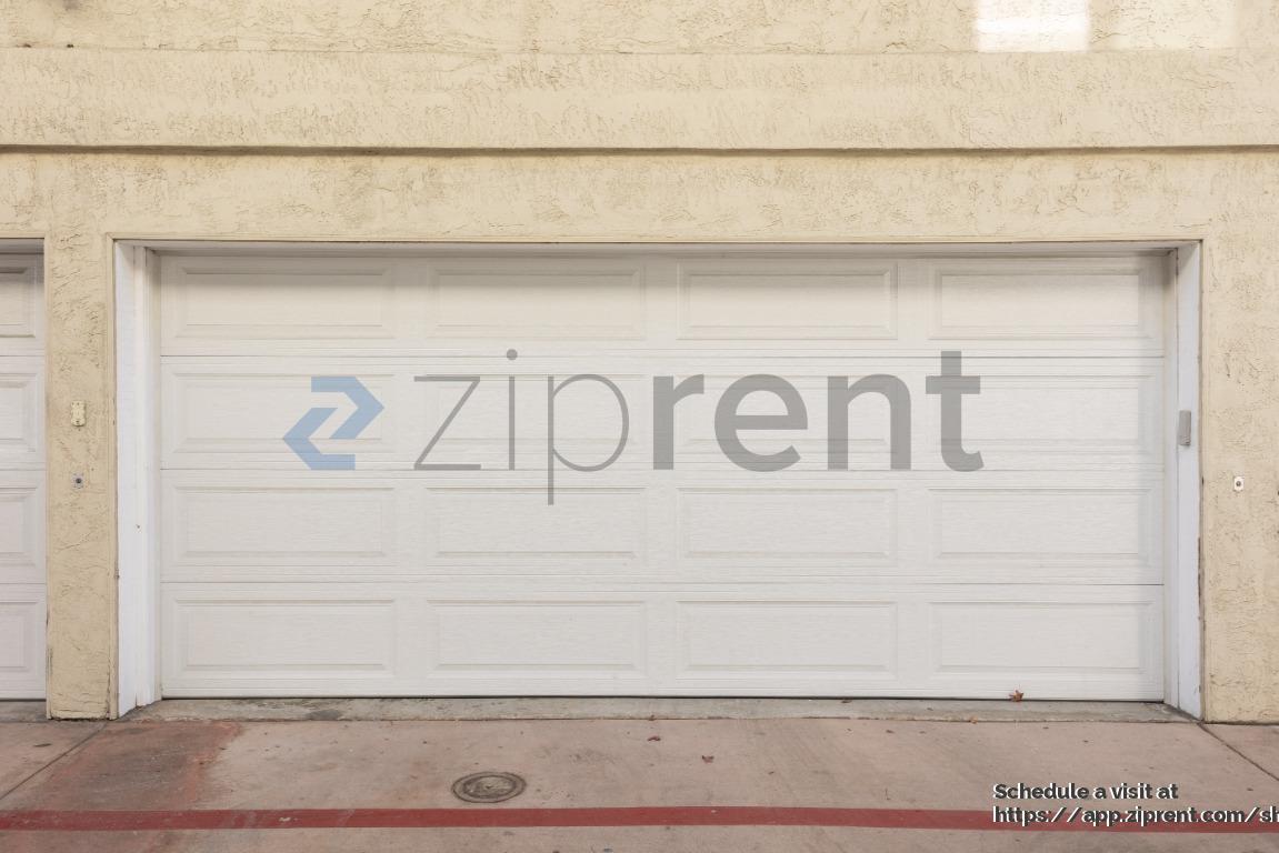 Building Photo - 4517 College Way