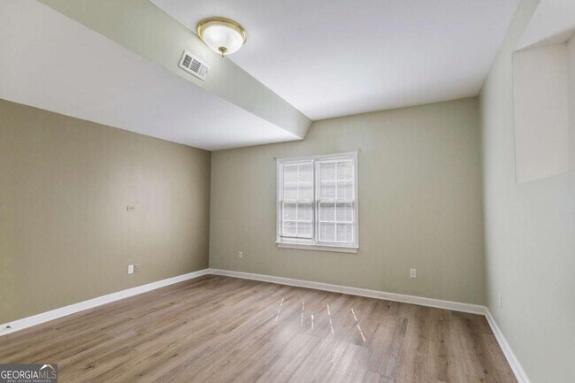 Building Photo - 4565 Ashmore Cir