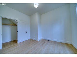 Building Photo - 296 N 4th St