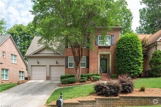 Building Photo - Spacious 4 Bedroom in Lake Jeanette - Larg...