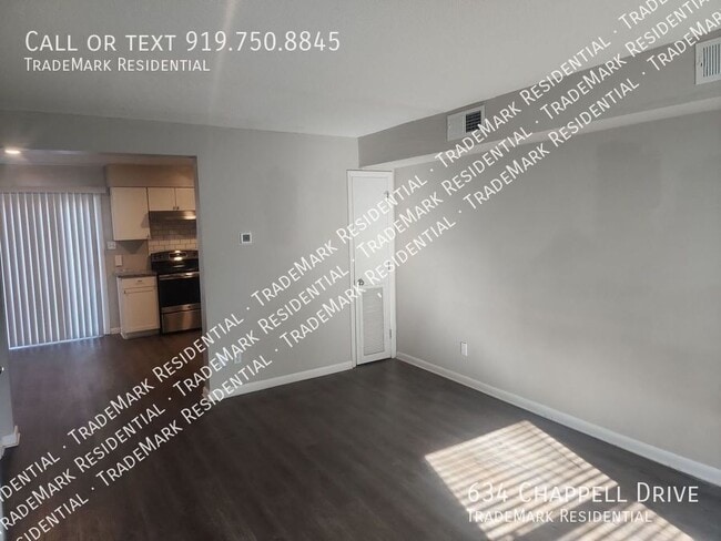Building Photo - 634 Chappell Dr