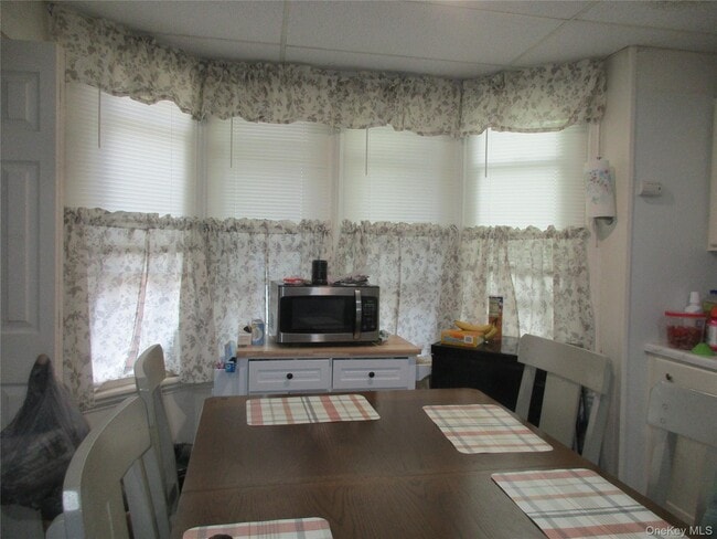 Building Photo - 77 Franklin St