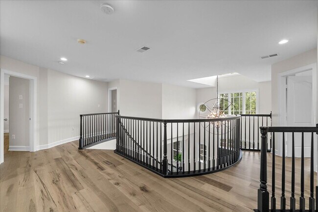 Building Photo - Your New Home Awaits