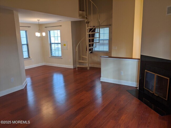 Building Photo - 94 Azalea Cir