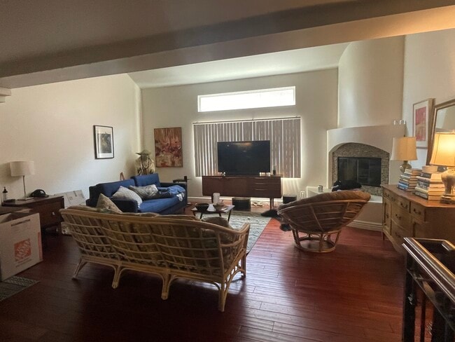 Building Photo - 6014 Barton Ave