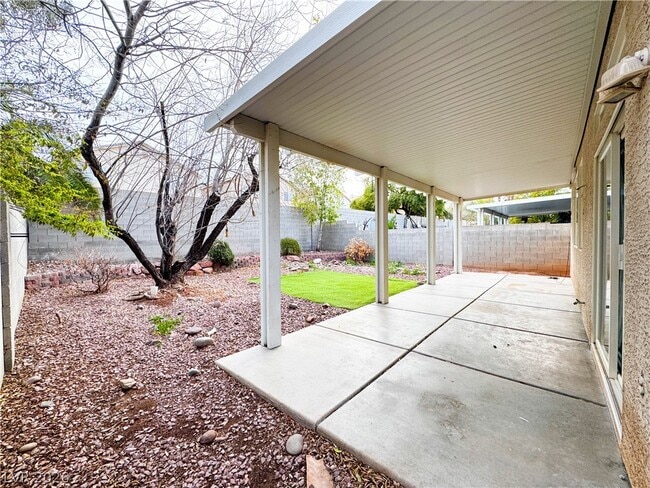 Building Photo - 9137 Adamshurst Ave