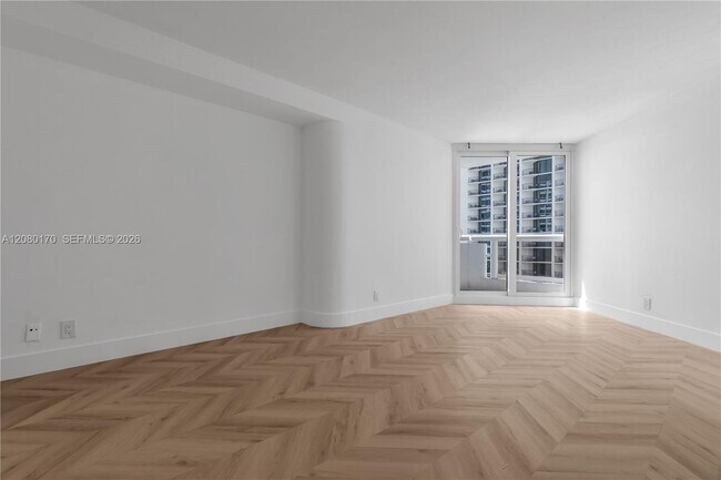 Building Photo - 1717 N Bayshore Dr