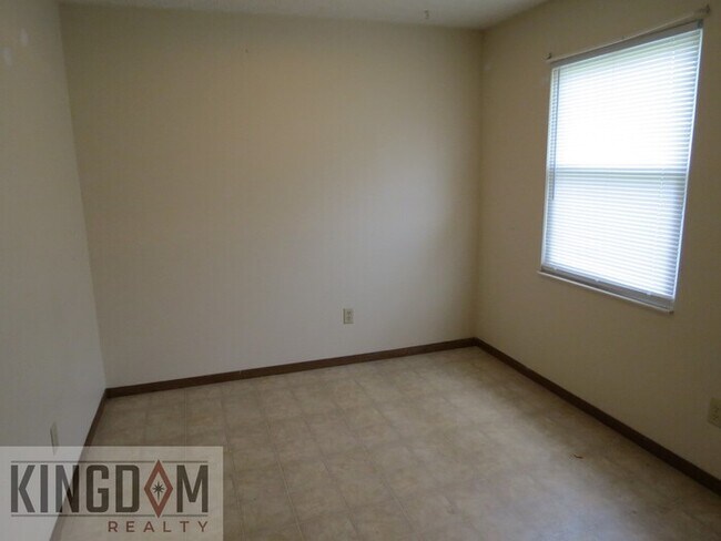 Building Photo - 7070 Tomahawk Trl Renoldsburg, OH 43068