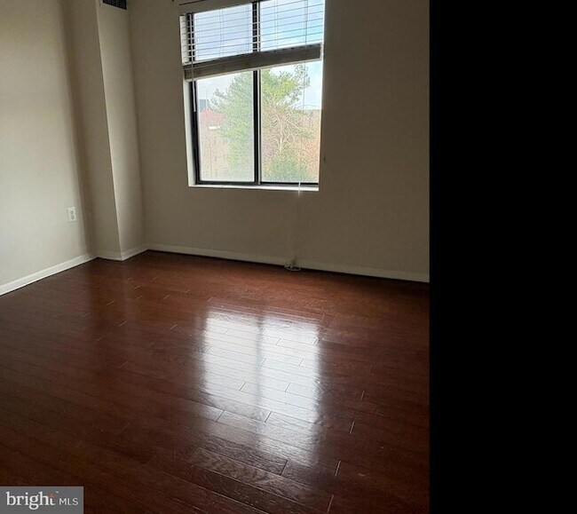 Building Photo - 6300 Stevenson Ave