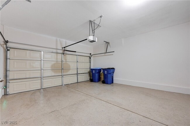 Building Photo - 4855 Double Down Dr