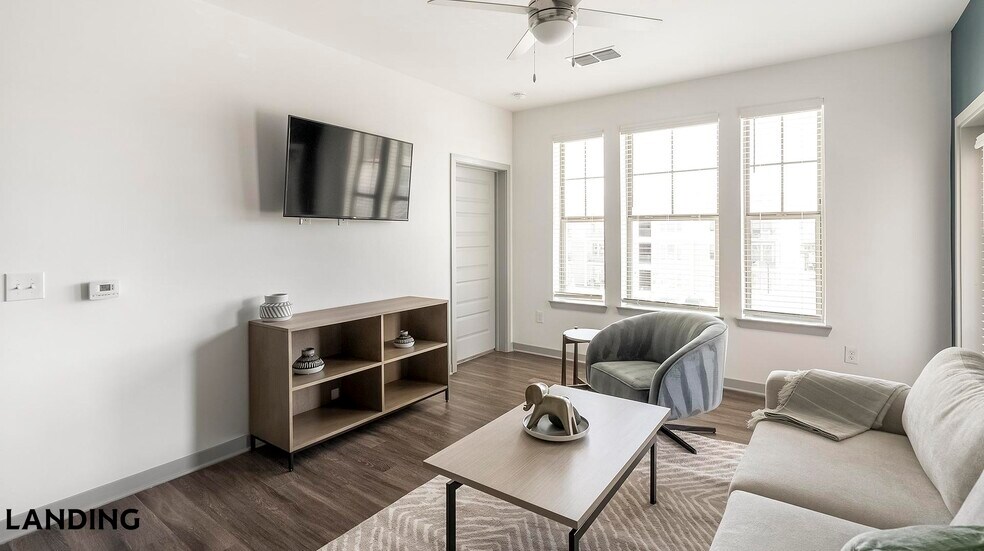 Building Photo - 100 Wildwood Ct