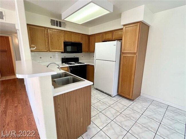 Building Photo - 3101 Casey Dr
