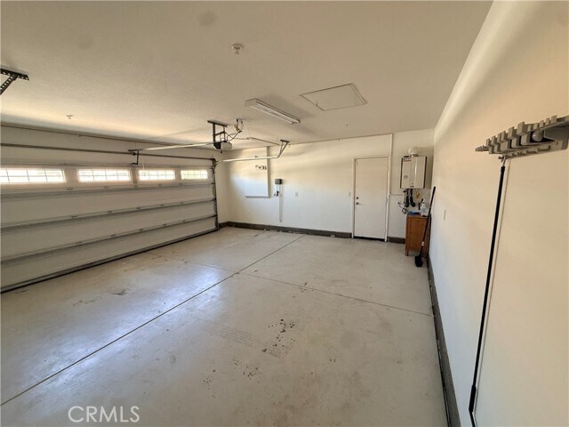 Building Photo - 16931 Montgomery Ave