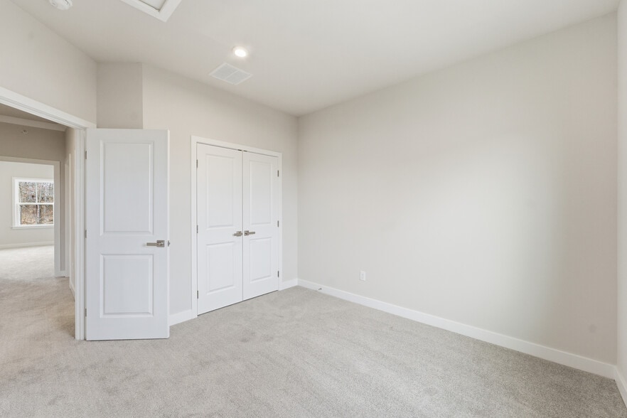 Building Photo - 339 Telluride Ln