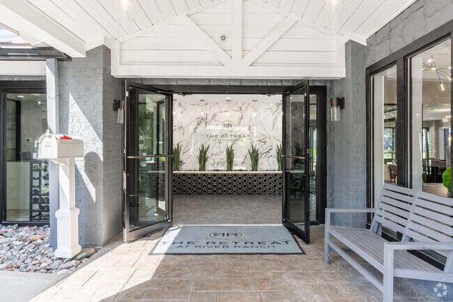 Leasing Office Entrance - The Retreat at River Ranch
