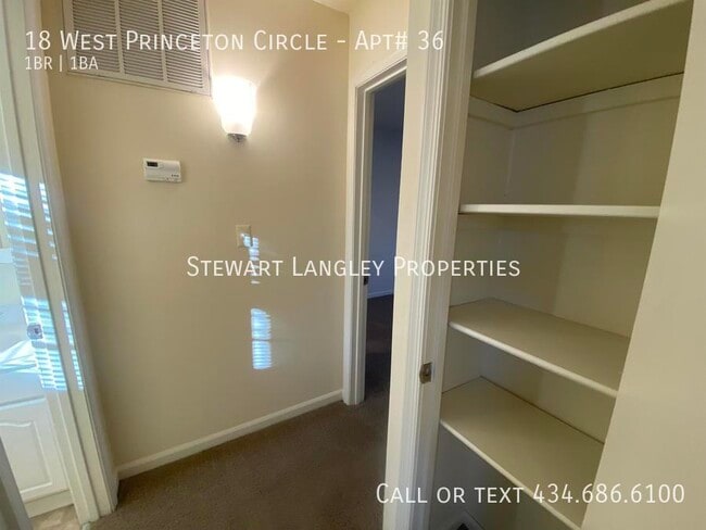 Building Photo - 18 W Princeton Cir Cir