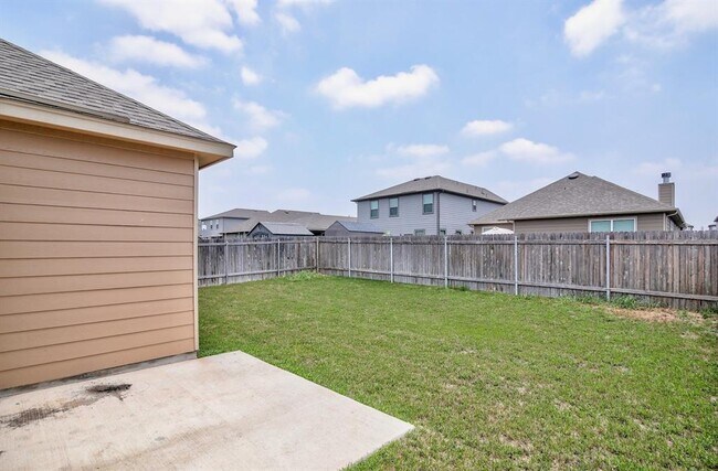 Building Photo - 210 Adeline Dr