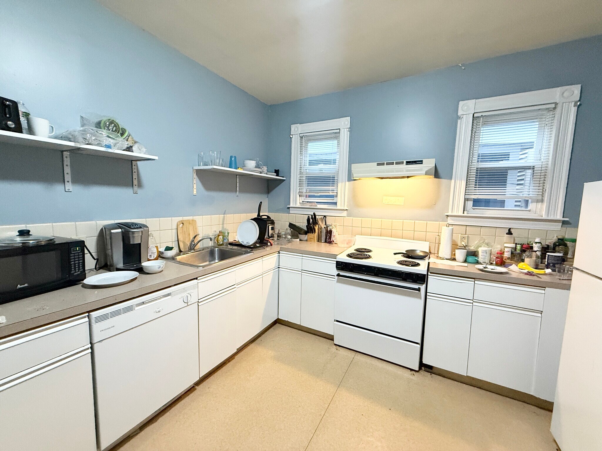 Building Photo - 99 Calumet St