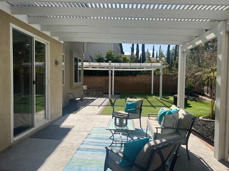 Building Photo - 20931 Parkridge