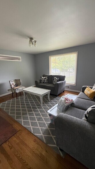 Living Room - 115 Lemon Dr