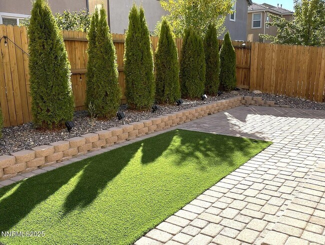 Building Photo - 2050 Half Dome Dr