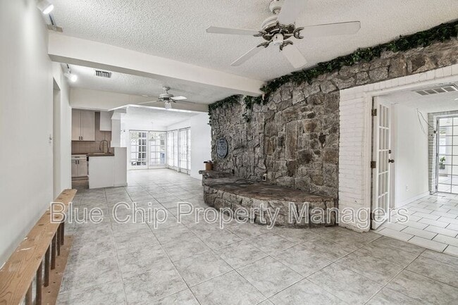 Building Photo - 43 Aegean Ave