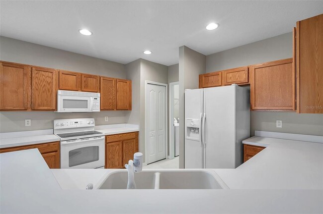 Building Photo - 12424 White Bluff Rd