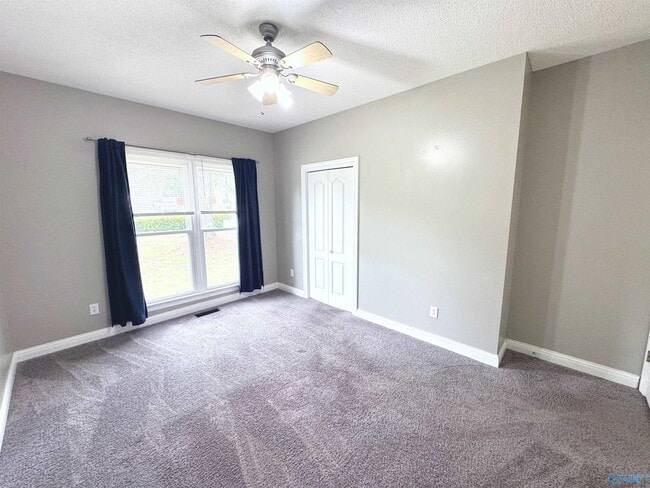 Building Photo - 192 Rosecliff Dr