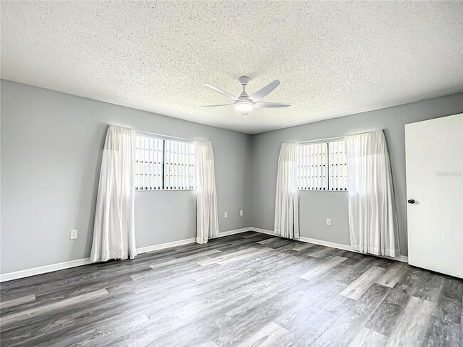 Building Photo - 5576 W Pine Cir