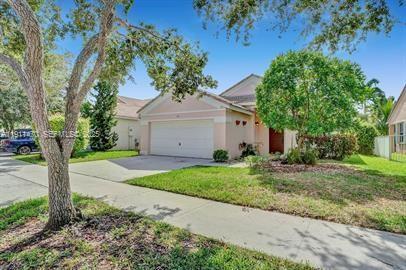 Building Photo - 955 Savannah Falls Dr