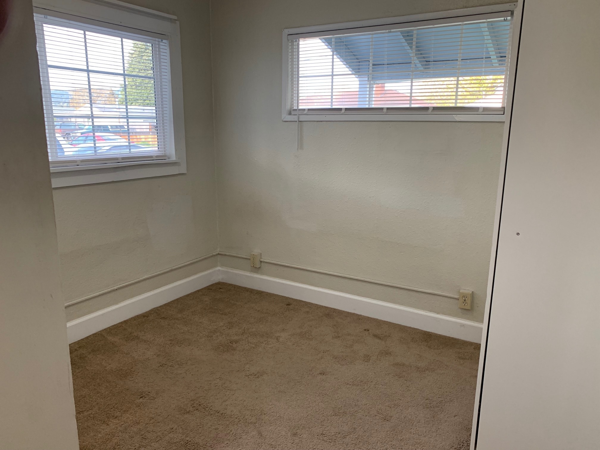 Building Photo - 1311 S 3rd Ave