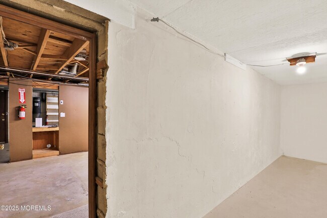 Building Photo - 1339 Chipmunk Ln