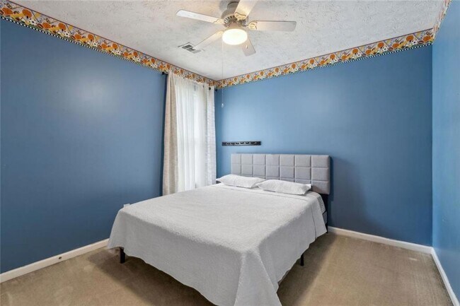 Building Photo - 436 Shenandoah Ct