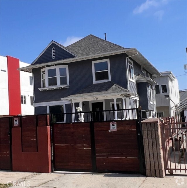 Building Photo - 1222 W 35th St