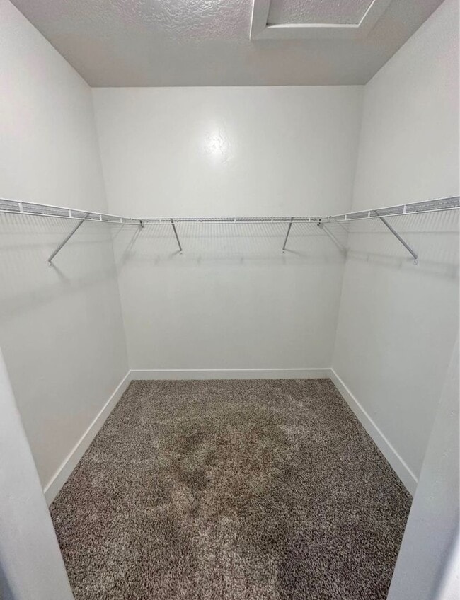 Building Photo - ? For Rent: Beautiful 3-Bedroom, 2-Bathroom Home ?