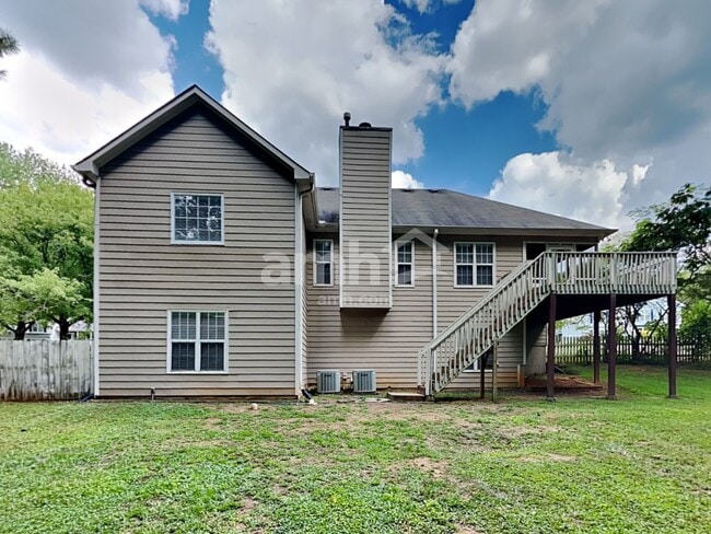Building Photo - 3930 Pheasant Run Trce